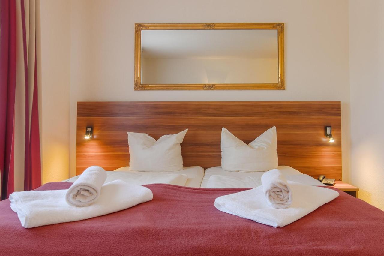 Hotel Mira Mare ハイリゲンハーフェン エクステリア 写真